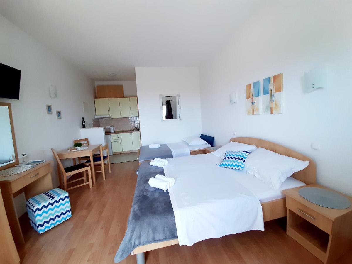 Apartments Akmadzic Makarska Exterior foto