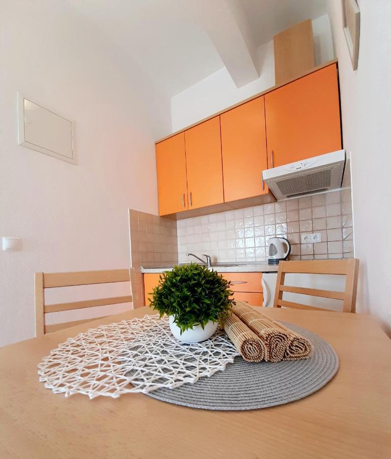 Apartments Akmadzic Makarska Exterior foto