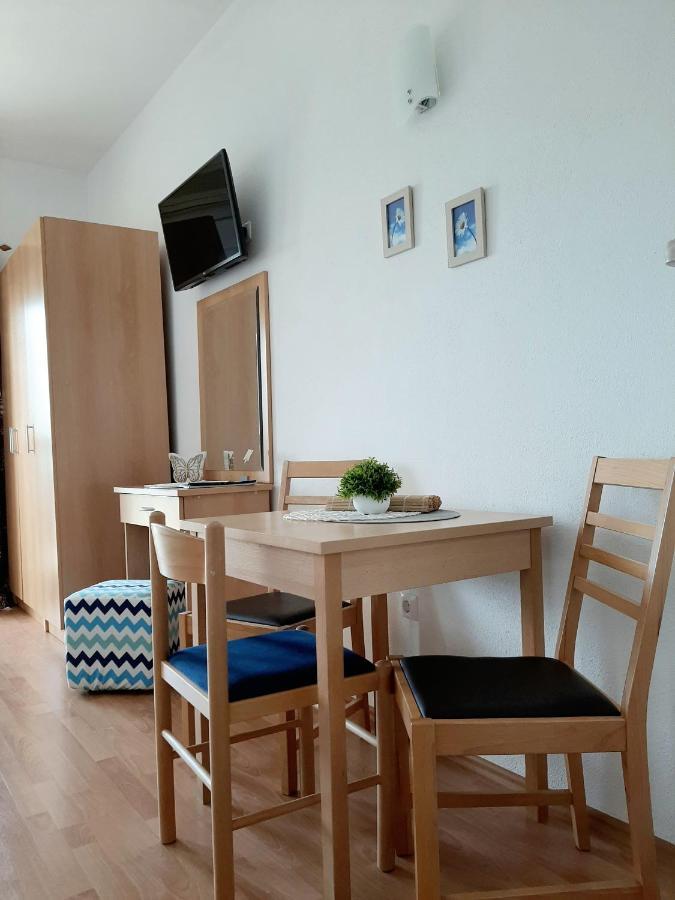 Apartments Akmadzic Makarska Exterior foto